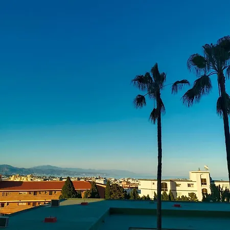 La Colina & *